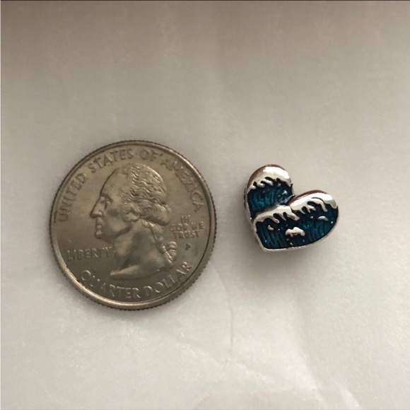 Sterling Silver Plated Pendant Charm - Picture 7 of 7